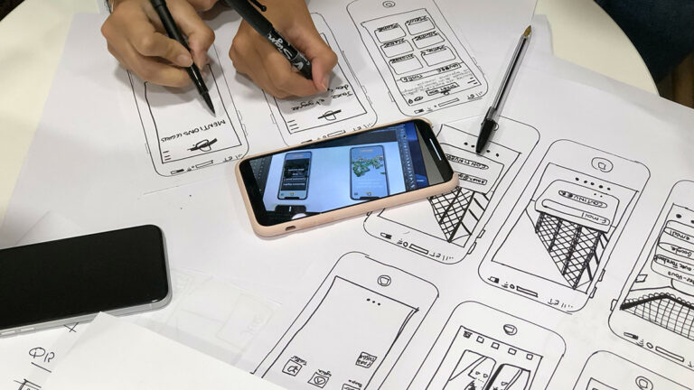 Symbolbild Förderprojekte 2021 Entwurfszeichnungen für mobile Anwendungen